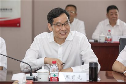 集团党委书记、董事长周育先指导工作